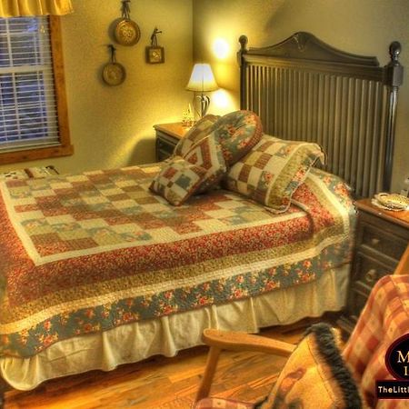 Little Main Street Inn เบนเนอร์เอลค์ ภายนอก รูปภาพ